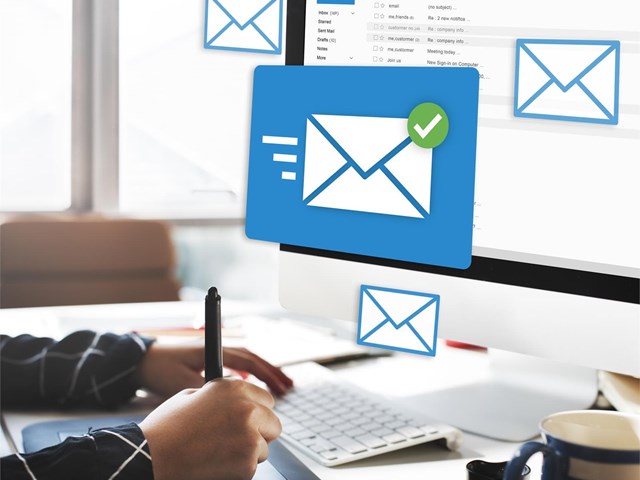 Nueva dirección de correo electrónico / New email address